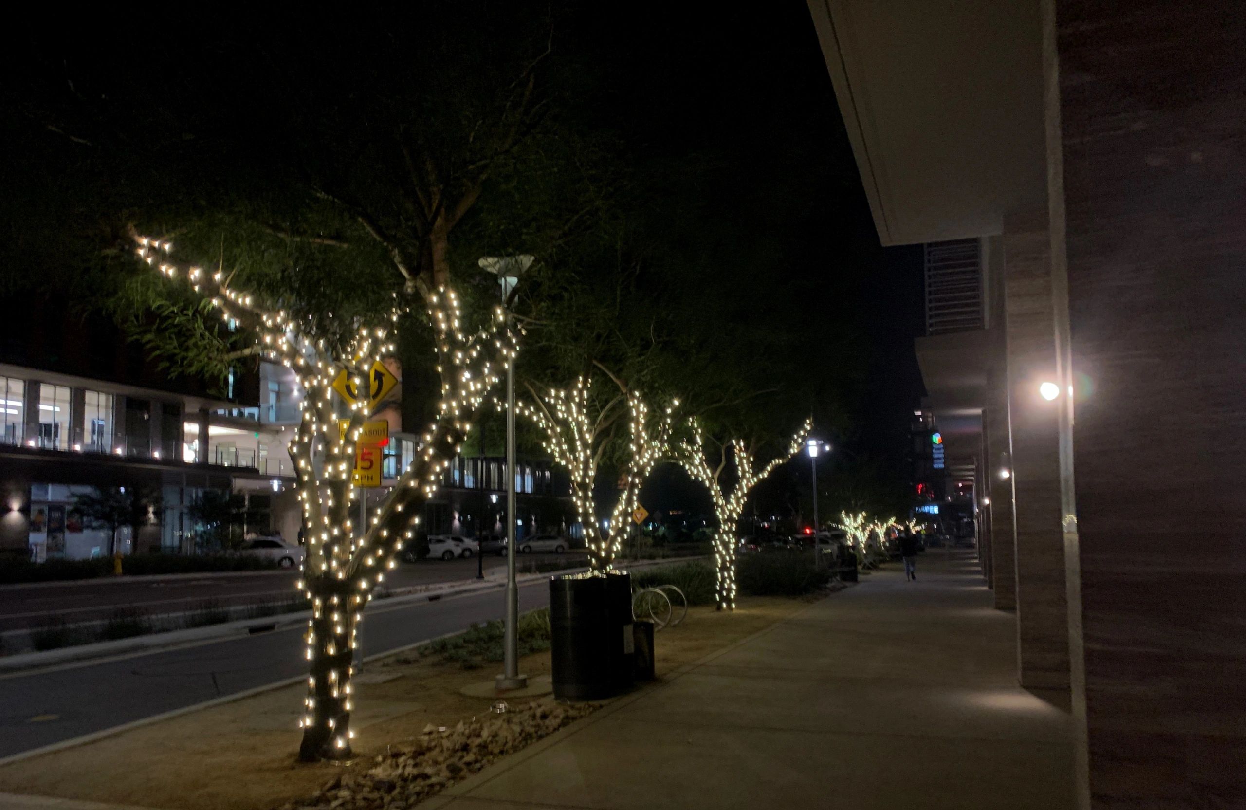 Holiday lighting display